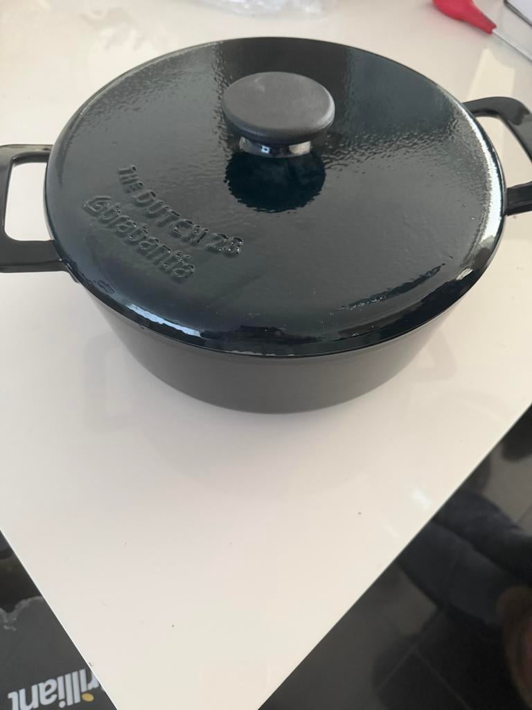 Brabantia The Dutch Oven Gietijzeren Pan 28cm, Nieuw, Ophalen of Verzenden, Koekenpan of Braadpan, Gietijzer