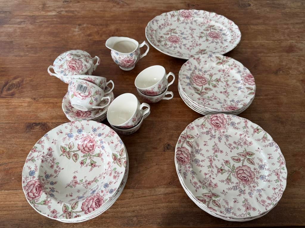 Johnson brother rose chintz servies, Ophalen of Verzenden