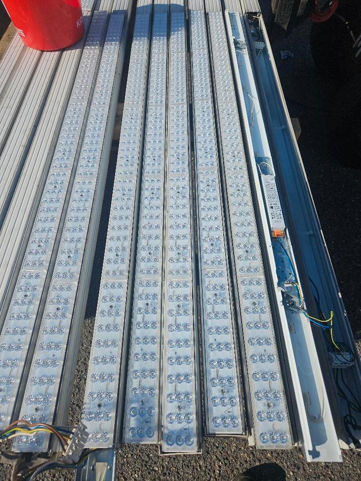 Regiolux LED lichtlijn lichtstraat armaturen ( 229 ), Huis en Inrichting, Lampen | Plafondlampen, Nieuw, Glas, Ophalen