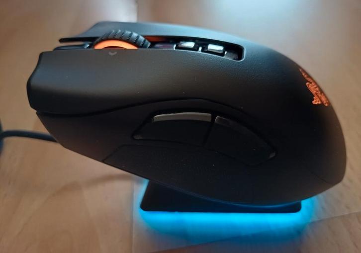 Razer Naga Pro Muis met Charging Dock, Gaming, Chroma RGB, Computers en Software, Muizen, Zo goed als nieuw, Muis, Rechtshandig