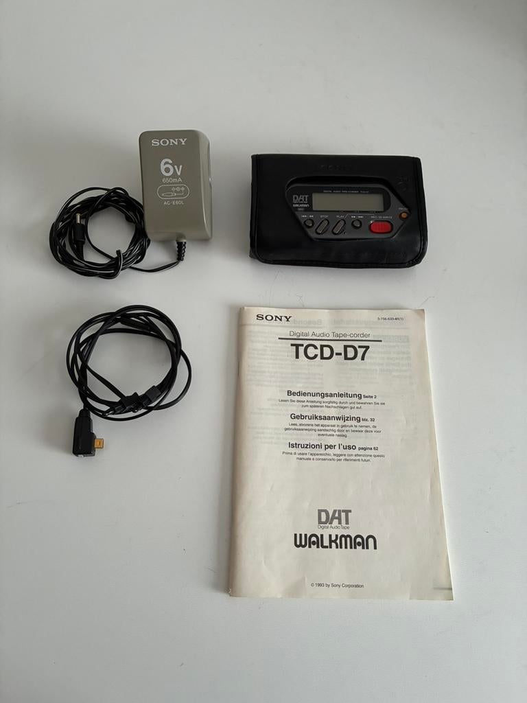 DAT Walkman/Recorder TCD-D7 i.p.st, Audio, Tv en Foto, Walkmans, Discmans en Minidiscspelers, Ophalen of Verzenden, Walkman