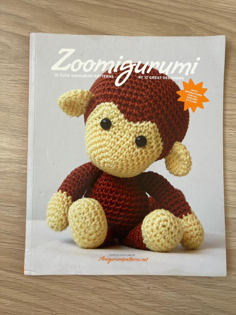 Zoomigurumi 15: Leuke Amigurumi Patronen, Dieren, Nieuw, Ophalen of Verzenden, Papier of Karton