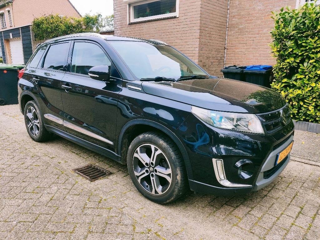 Mooie Suzuki Vitara 1.6 High Executive Origineel Nederlands, Auto's, Suzuki, Voorwielaandrijving, 40 €/maand, Zwart, 4 cilinders