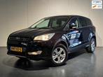 Ford Kuga 1.5 Titanium /Clima/Cruise/PDC/Keyless/MMS/LMV, Euro 6, 4 cilinders, Leder en Stof, Zwart