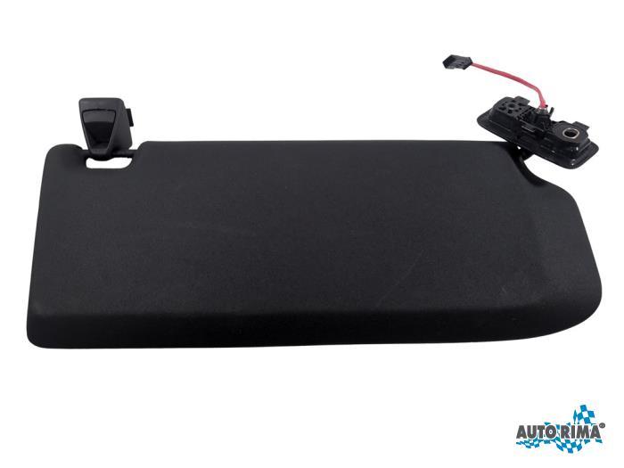 Zonneklep van een Volvo XC60, Gebruikt, -, -, Ophalen of Verzenden