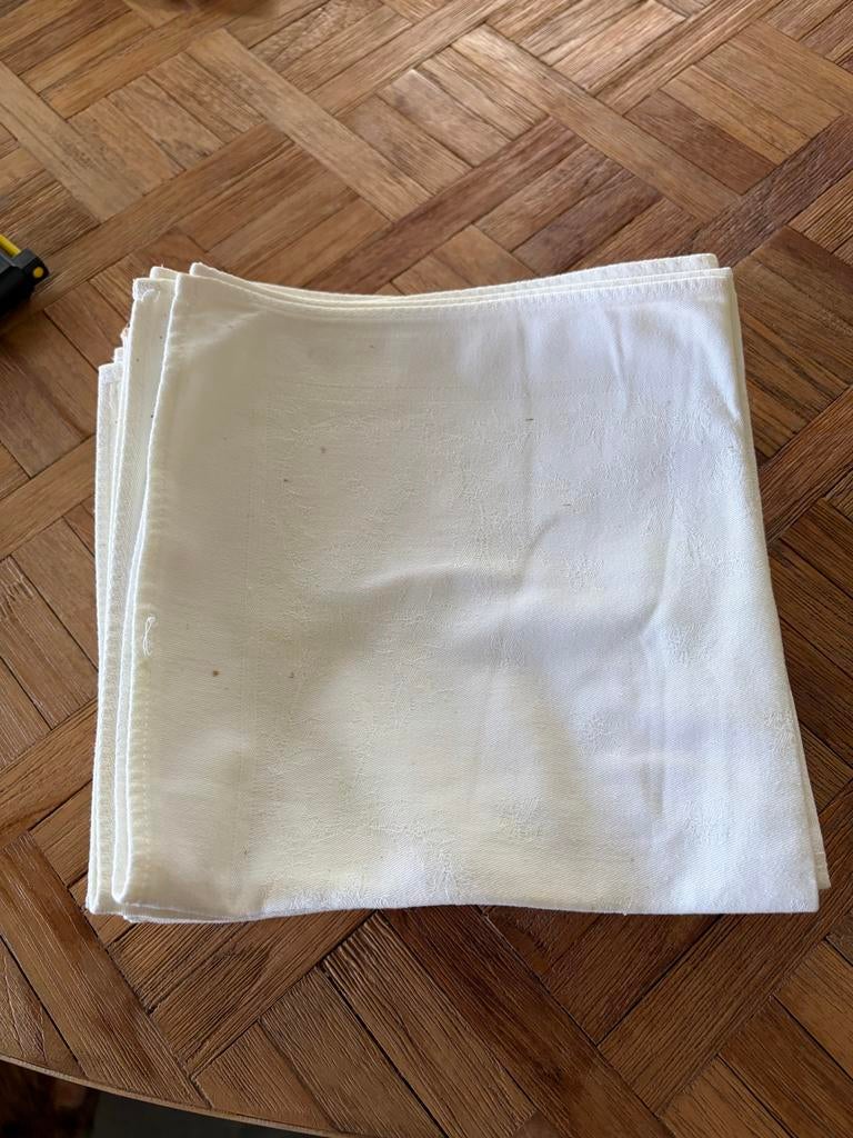 14 Damast Servetten - 46x45cm, Ophalen of Verzenden, Gebruikt, Vierkant, Binnen