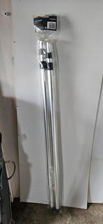 Dometic rear upright pole set., Ophalen, Zo goed als nieuw
