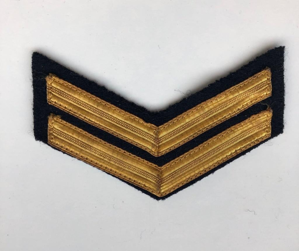 Arm rang Kon. Marine korporaal gala oud model chevronband, Verzenden, Marine, Nederland, Embleem of Badge
