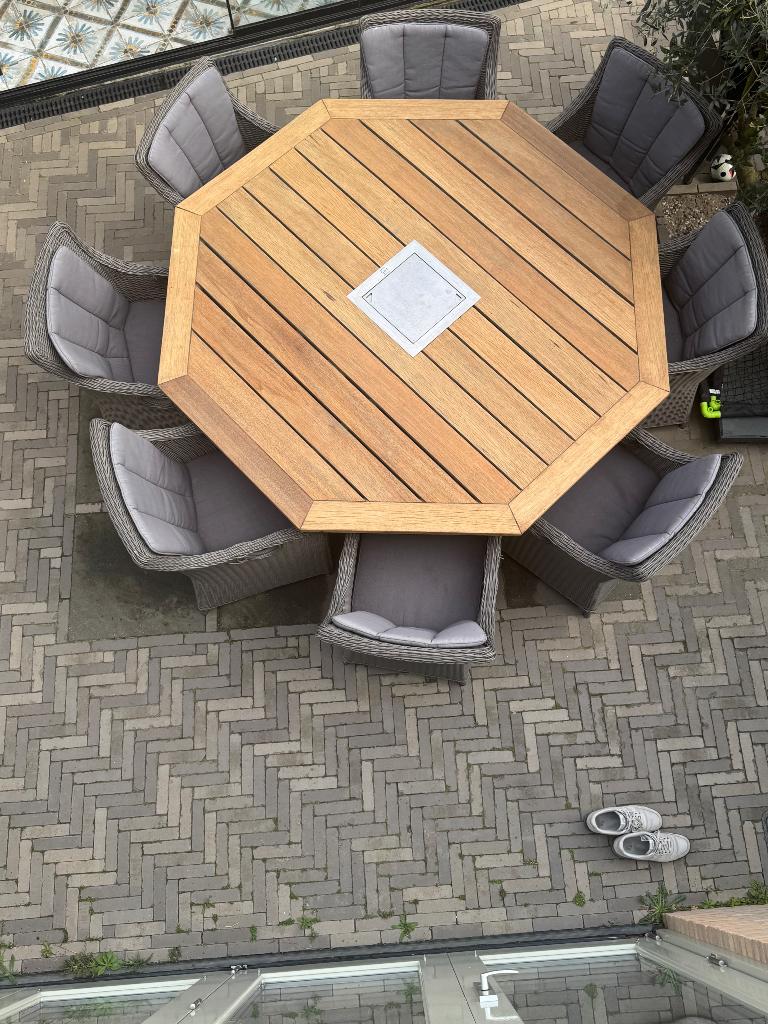 Eiken buiten tafel met 8 stoelen, Tuin en Terras, Ophalen, Gebruikt, 8 zitplaatsen, Tuinset