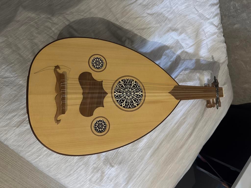 Turkse Oosterse gitaar (Oud/ʿUd) + complete accessoires set, Muziek en Instrumenten, Snaarinstrumenten | Overige, Ophalen, Zo goed als nieuw