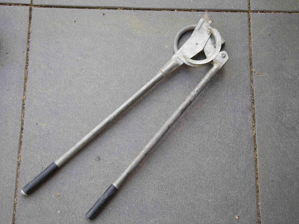 Twee buigijzers 12 en 15 mm, Doe-het-zelf en Verbouw, Gereedschap | Handgereedschap, Ophalen, Gebruikt