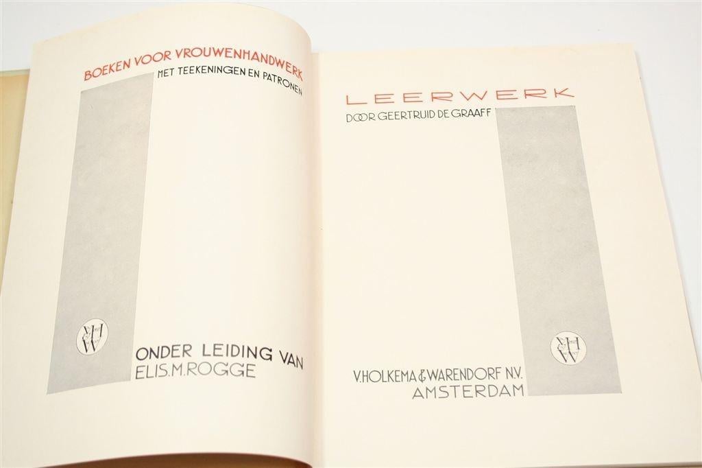 Leerwerk — Vintage Handwerkboek Compleet met Patroon [1937], Boeken, Hobby en Vrije tijd, Ophalen of Verzenden, Gelezen, Overige onderwerpen