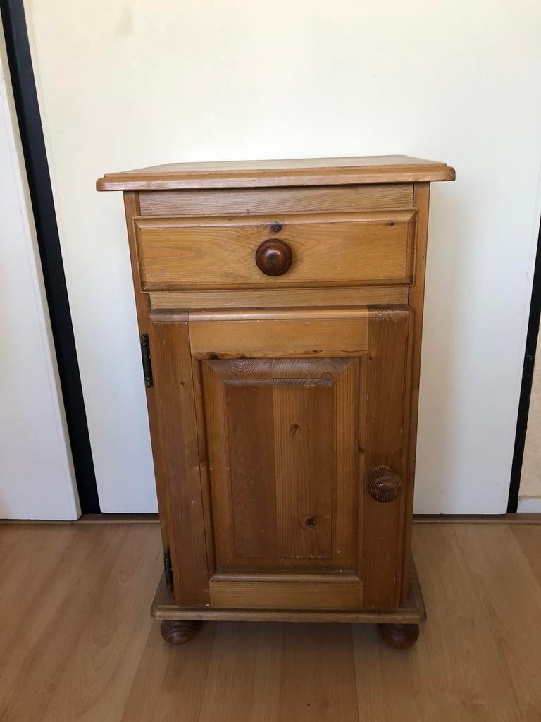 Grenen nachtkastje, Ophalen, Gebruikt, Minder dan 45 cm