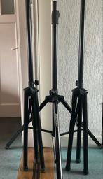 2 Vonyx en 1 Millenium luidsprekerstatief, Muziek en Instrumenten, Ophalen, Gebruikt, Instrumentstandaard, Speaker