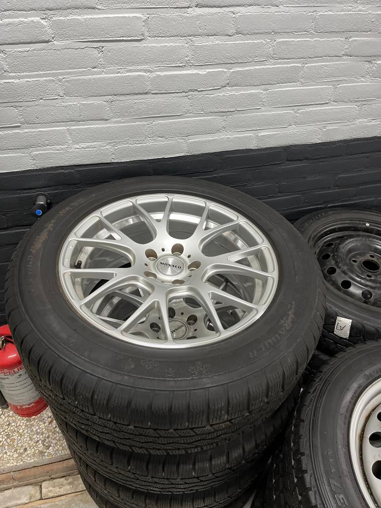 Winterbanden met velgen 235/60 R18 voor Kia Sorento, Auto-onderdelen, Ophalen, 18 inch, Gebruikt, Banden en Velgen