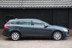 Volvo V60 2.0 D2 Summum Business Leer/Stoelverwarming/Naviga, Auto's, Volvo, Gebruikt, 1969 cc, Diesel, Lichtsensor