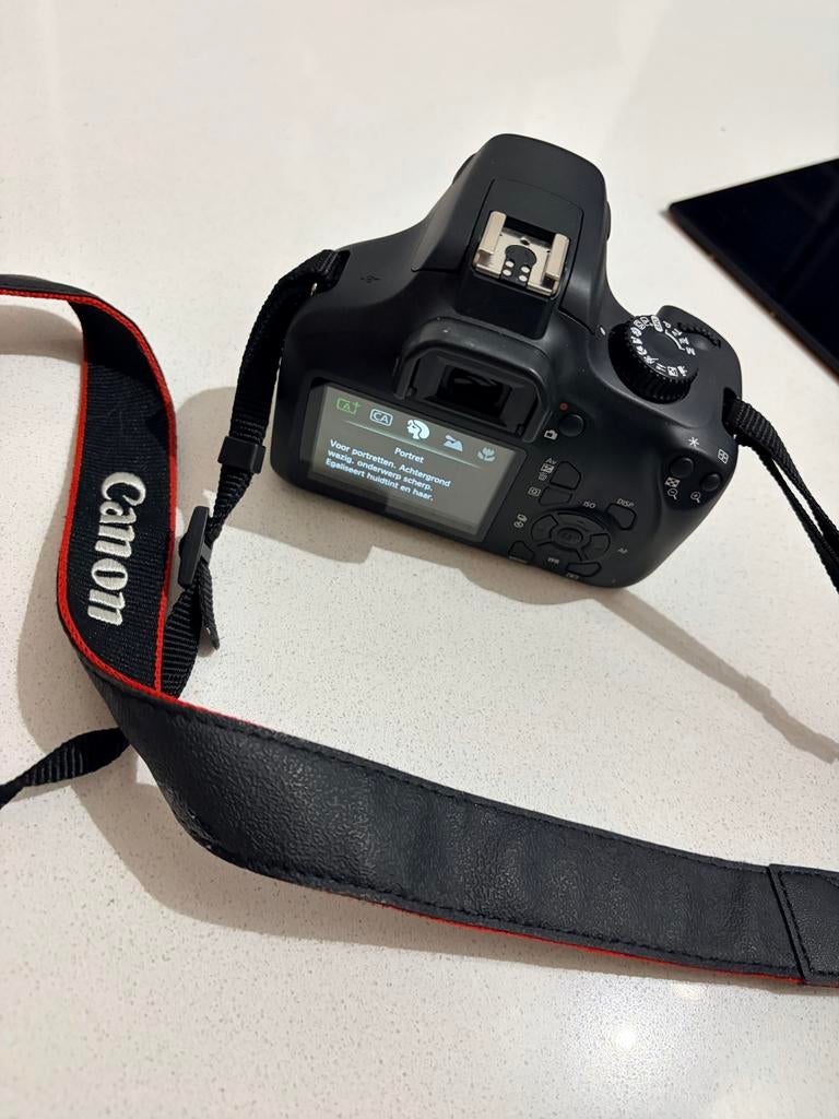 Canon 4000D spiegelreflexcamera met EF-S 18-55mm lens, Gebruikt, Spiegelreflex, Canon, Ophalen of Verzenden