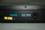 Alesis Versterker met flightcase RA100    <230504>, Gebruikt, ., Ophalen of Verzenden, 50 tot 100 watt