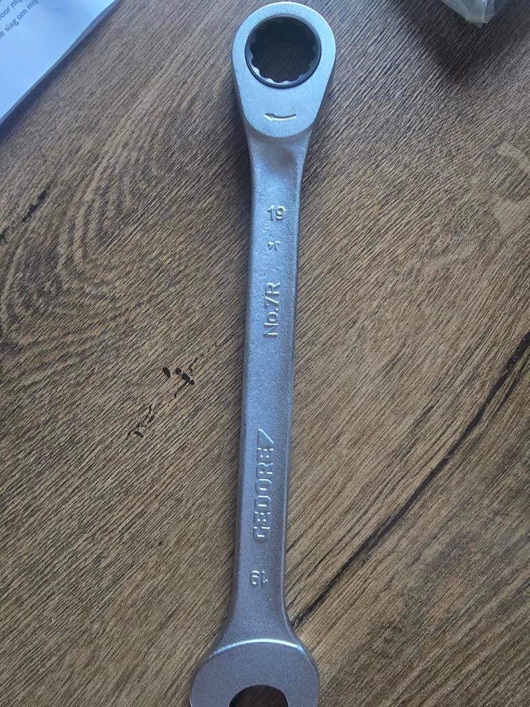 Gedore 7 R 19
Ringratel - steeksleutel 19mm, Ophalen, Zo goed als nieuw