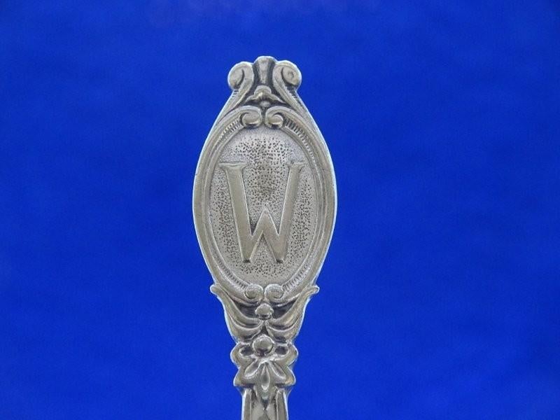 Lepeltje W, Verzenden