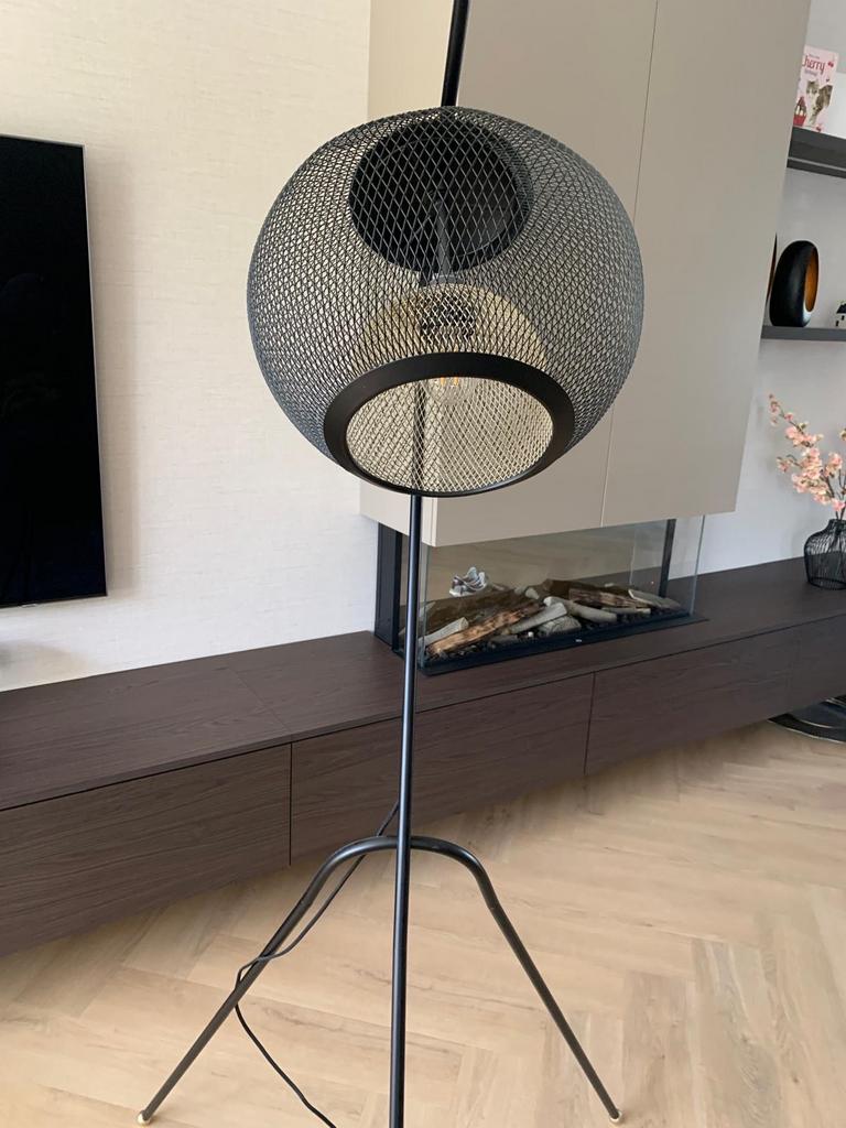 Zwart met bronzen staande lamp, Ophalen, Zo goed als nieuw, Metaal, 150 tot 200 cm