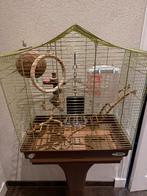 Gouden vogelkooi op bruine standaard en wielen als nieuw, Dieren en Toebehoren, Vogels | Hokken en Kooien, Ophalen of Verzenden