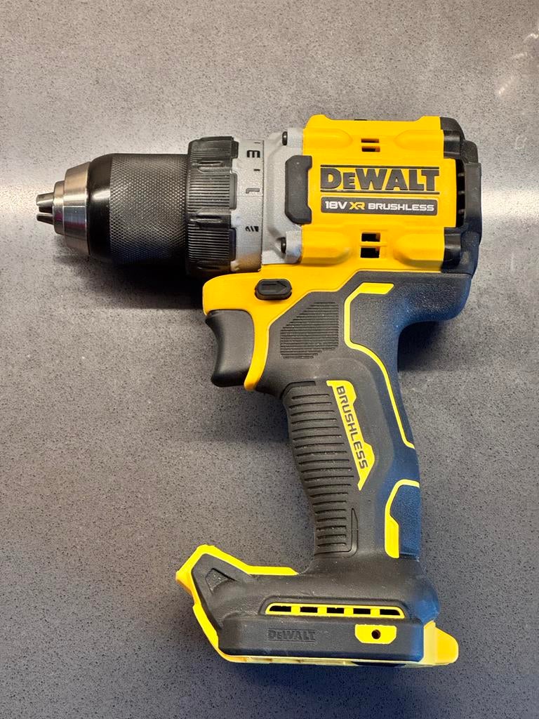 DEWALT DCD800 Boormachine in nieuwstaat, Ophalen of Verzenden, Zo goed als nieuw, Boor- en Schroefmachine, Variabele snelheid