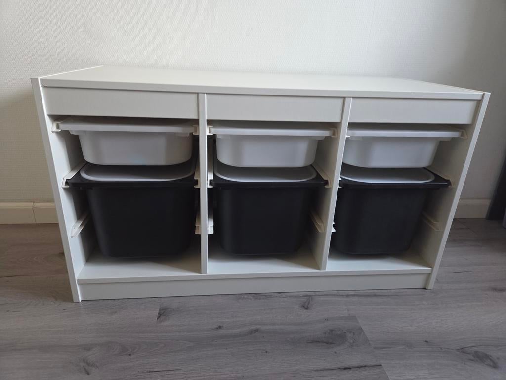 Ikea trofast kast met opbergbakken en deksels, Caravans en Kamperen, Kampeermeubelen, Ophalen, Zo goed als nieuw, Campingkast