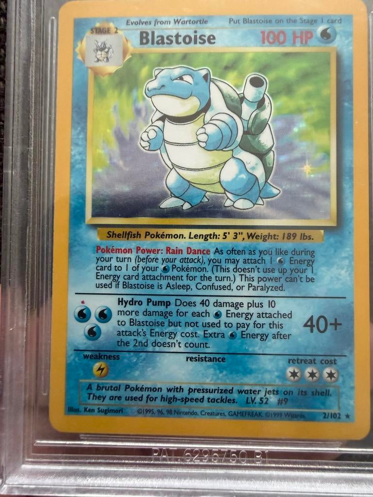 Blastoise Base Set Red Dot Error BGS 7.5 Pokémon Kaart, Ophalen of Verzenden, Zo goed als nieuw, Losse kaart