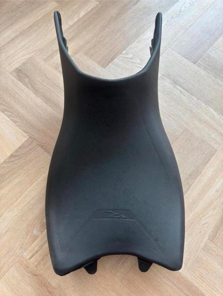 KTM Superduke 1290R OEM zadel, Ophalen