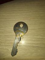 Sleutel met nummer 467713, Ophalen of Verzenden, Gebruikt, Overige materialen, Slot