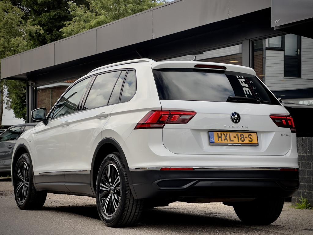 Volkswagen Tiguan 1.4 TSI AUT6 eHYBRID R-LINE VOL-LEDER DIGI, Euro 6, Adaptive Cruise Control, Wit, 1395 cc