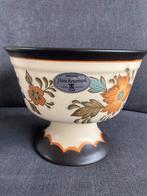 Flora Keramiek plateel Gouda Holland schaal bloempot nr 3070, Antiek en Kunst, Ophalen of Verzenden