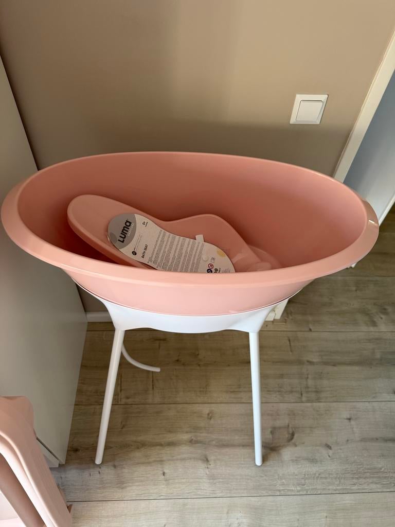 Babybadje met standaard en badzitje, Zo goed als nieuw, Badje, Standaard, Ophalen