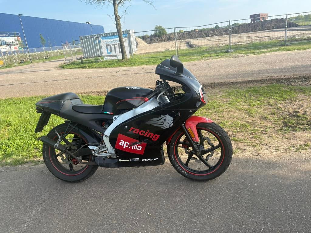 Aprilia rs50 teruil, Fietsen en Brommers, Ophalen, Gebruikt, Overige modellen, Maximaal 45 km/u