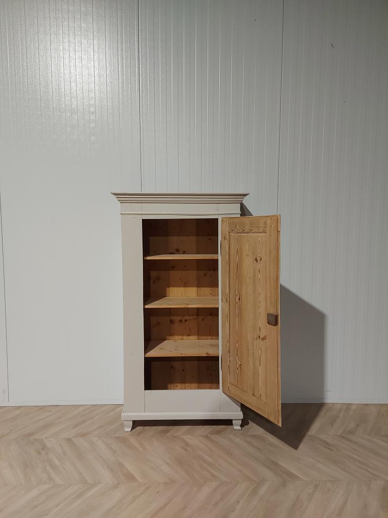 Landelijke klassieke kast, eendeurskast,linnenkast, hangkast, Ophalen of Verzenden