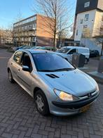Peugeot 206 1.4 5D 2002 Grijs, Auto's, Peugeot, Voorwielaandrijving, 31 €/maand, 4 cilinders, Origineel Nederlands