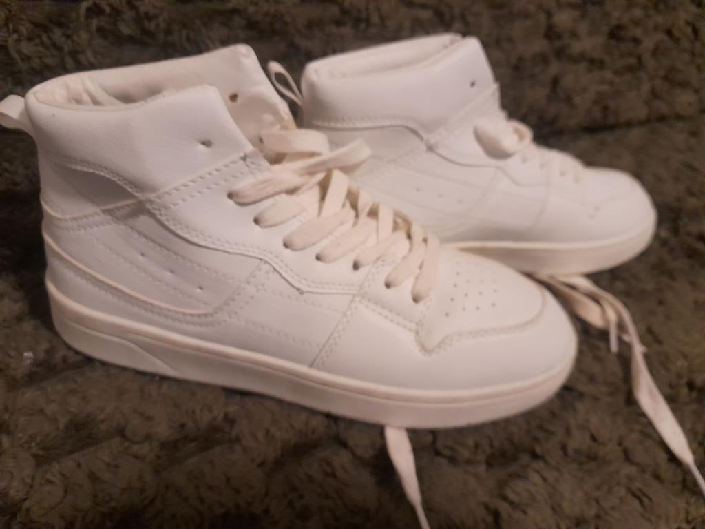 Nieuwe witte Primark schoenen maat 38, Primark, Wit, Nieuw, Ophalen of Verzenden