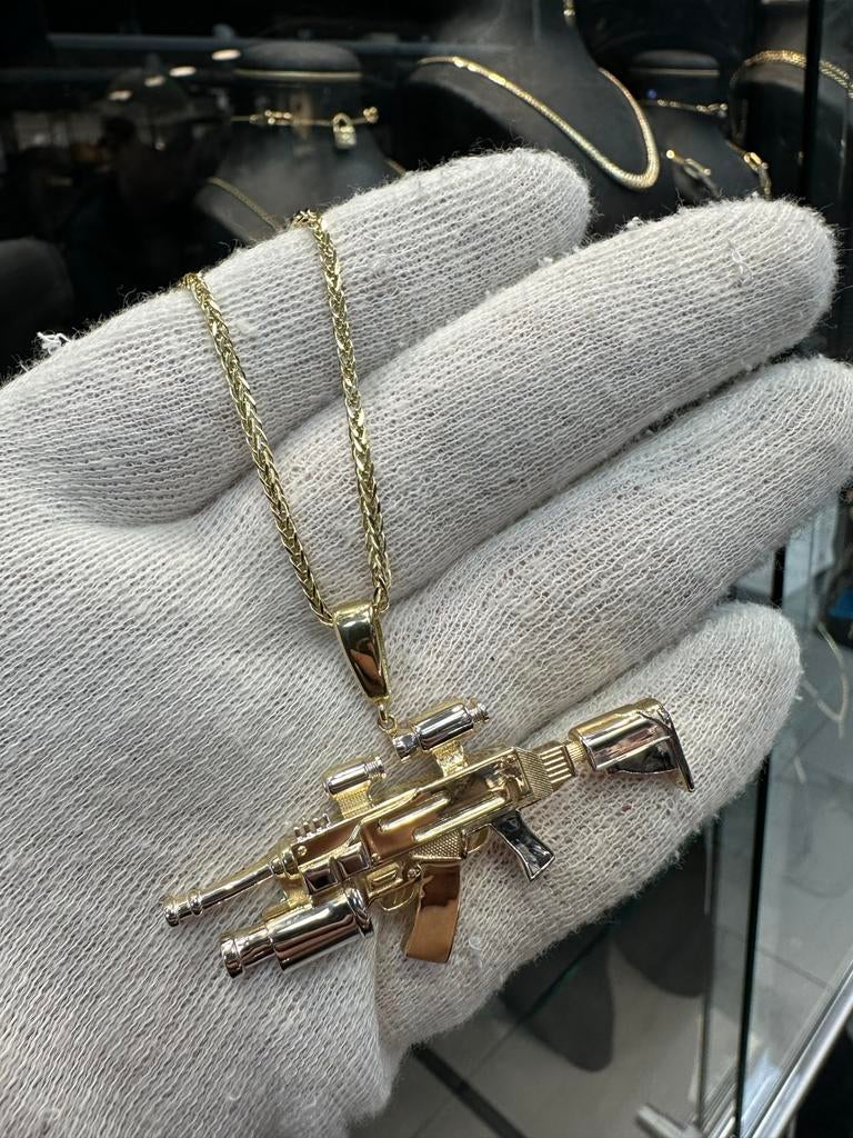 14k Gouden Vossenstaart Ketting met Geweer Hanger, Ophalen of Verzenden, Zo goed als nieuw, Goud, Overige voorstellingen