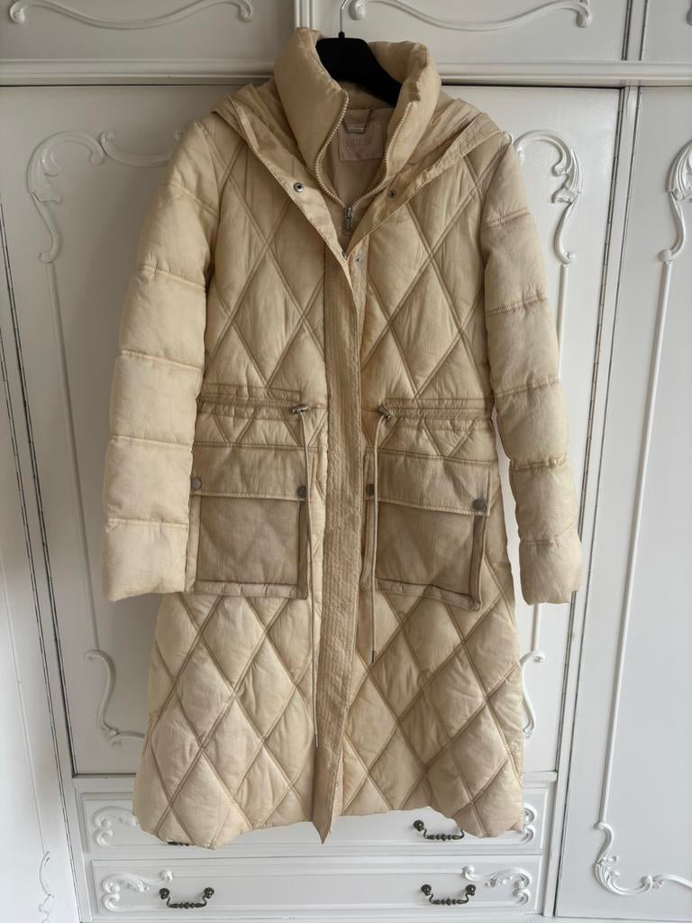 Nieuw creme jas merk Guess maat XS, Kleding | Dames, Jassen | Winter, Ophalen of Verzenden, Nieuw, Maat 34 (XS) of kleiner, Overige kleuren