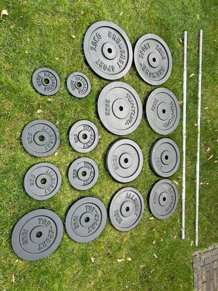 Halterset: 175 kg halterschijven + 2 halterstangen, Sport en Fitness, Ophalen, Zo goed als nieuw, Armen, Halterset