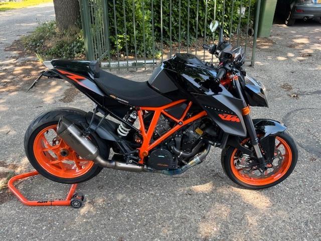 KTM 1290 superduke R, Motoren, Motoren | KTM, Particulier, Naked bike, meer dan 35 kW, 2 cilinders, Motorrijbewijs A, ABS, Quickshifter