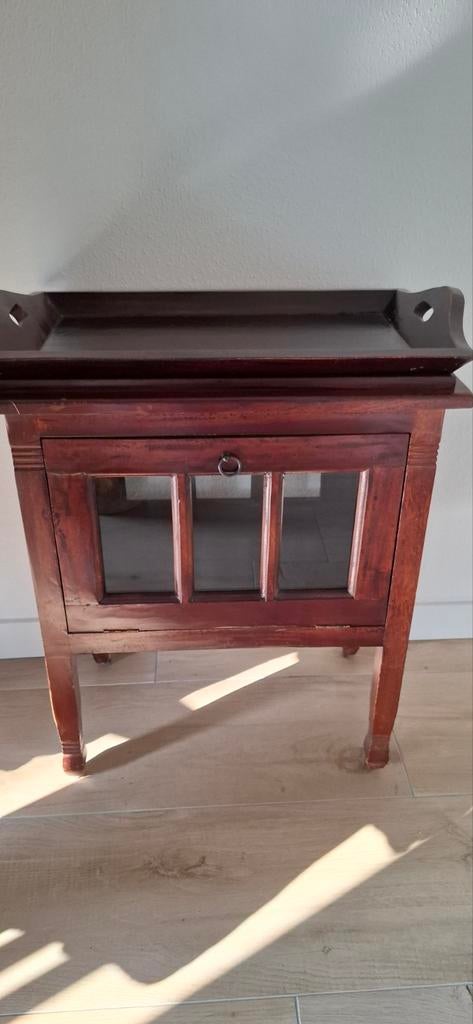 Vintage theekastje met afneembaar dienblad, Ophalen