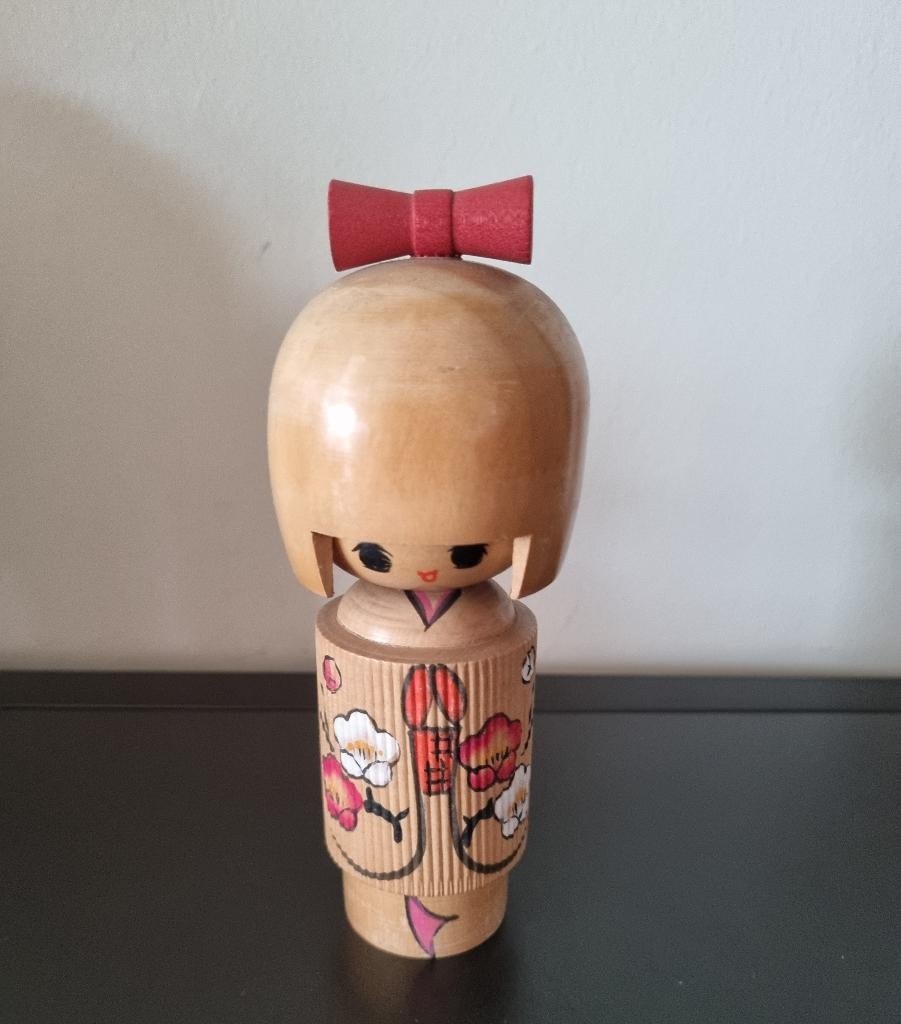 Leuke Kokeshi van Tomio Ishida, Verzenden
