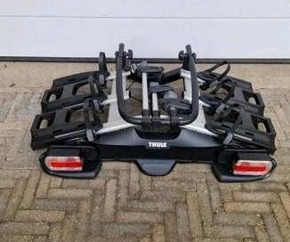 Thule VeloCompact Kantelbare Fietsendrager voor 3 Fietsen, Ophalen, Elektrische fiets, Zo goed als nieuw, 2 fietsen