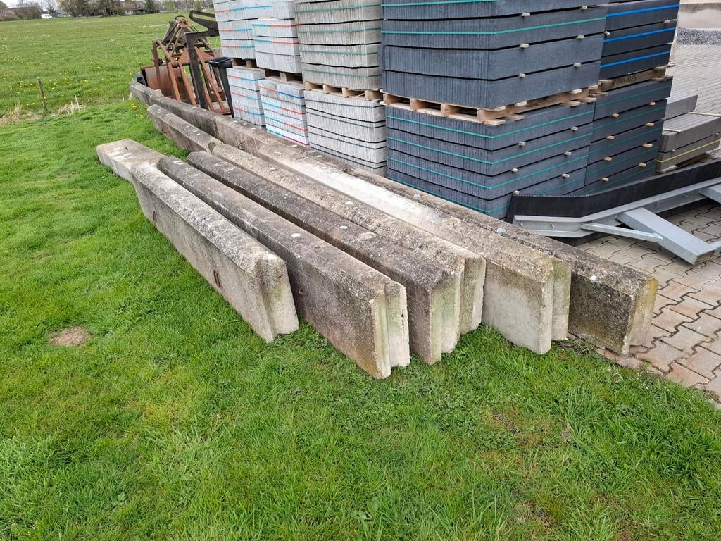 Betonbalken, funderingsbalken en keerwanden, Gebruikt, Overige typen, Ophalen of Verzenden, Overige houtsoorten