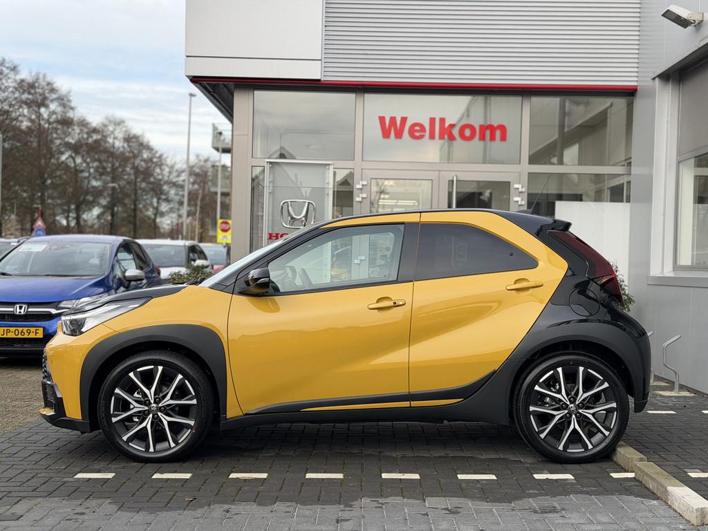 Toyota Aygo X Hybrid 115 GR Sport JBL Audiosysteem, Parkeers, 12 maanden, Gebruikt, Overige kleuren, 4 stoelen
