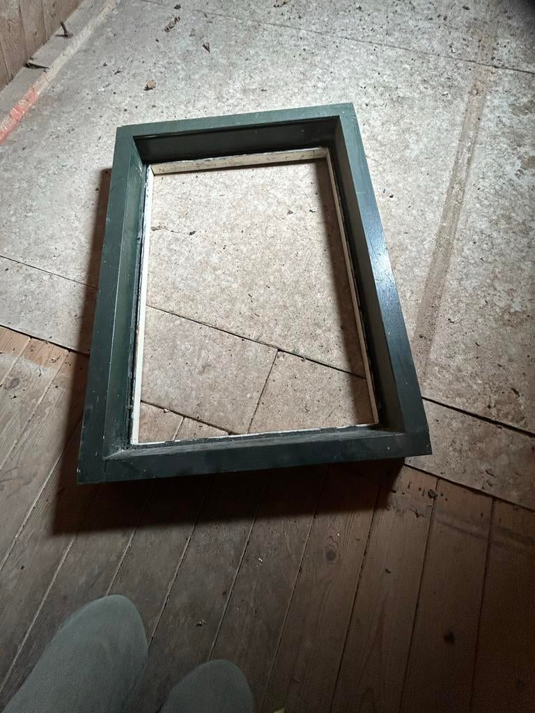 Twee hardhouten kozijnen, Doe-het-zelf en Verbouw, Kozijnen en Schuifpuien, Ophalen, Gebruikt, Minder dan 75 cm, Raamkozijn