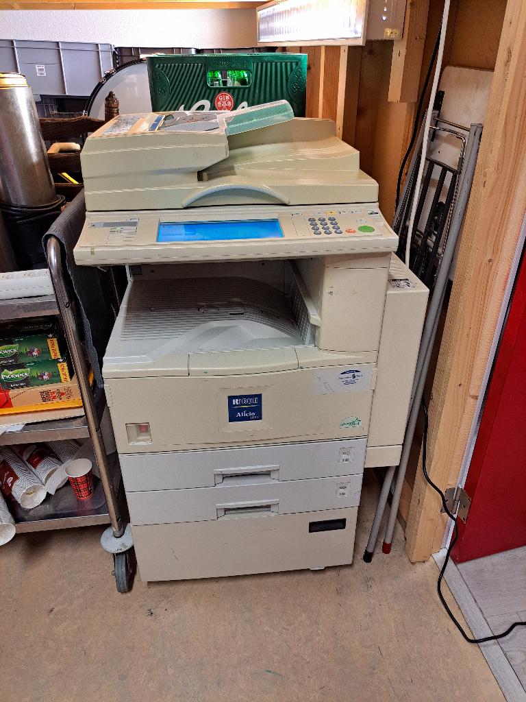 Kopieermachine Ricoh, Ophalen, Gebruikt