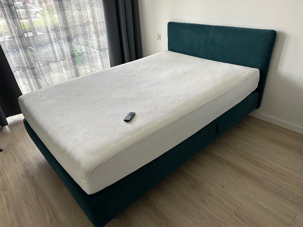 Auping boxspring 140x200     1/2 jr.oud, Ophalen, 140 cm, Zo goed als nieuw, Twijfelaar